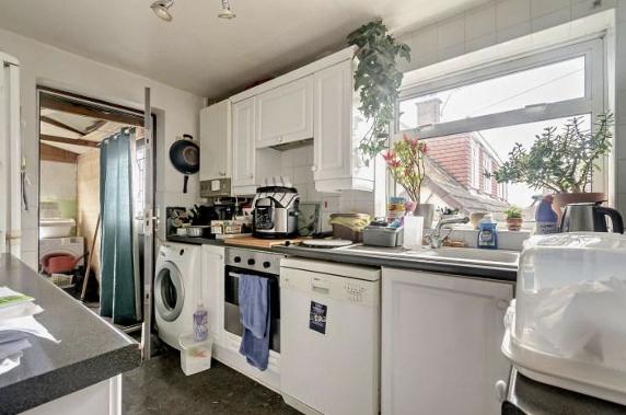 Toy Close, Stafford — kitchen