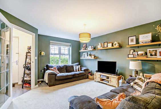 Red Cedar Close living room