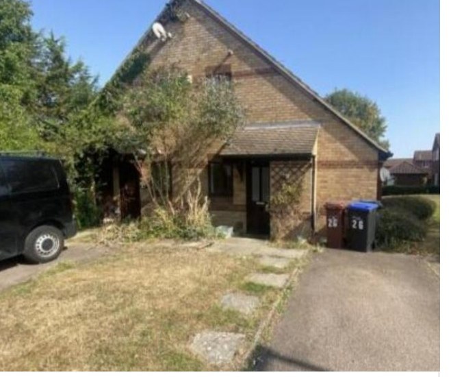 Semi-detached house in Beaune Close, East Midlands