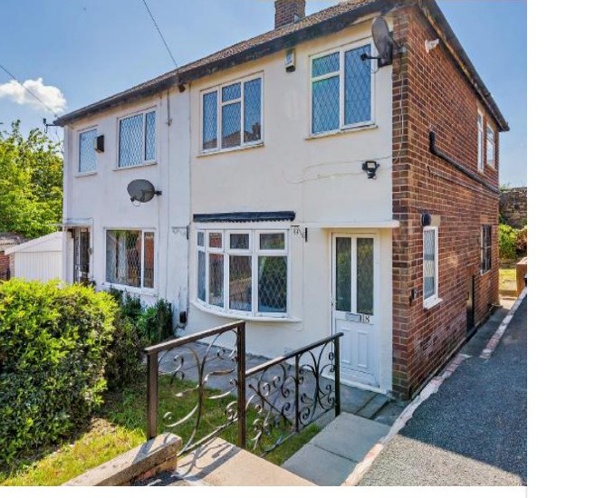 Semi-detached house in Glendale Close, Yorks & Humber