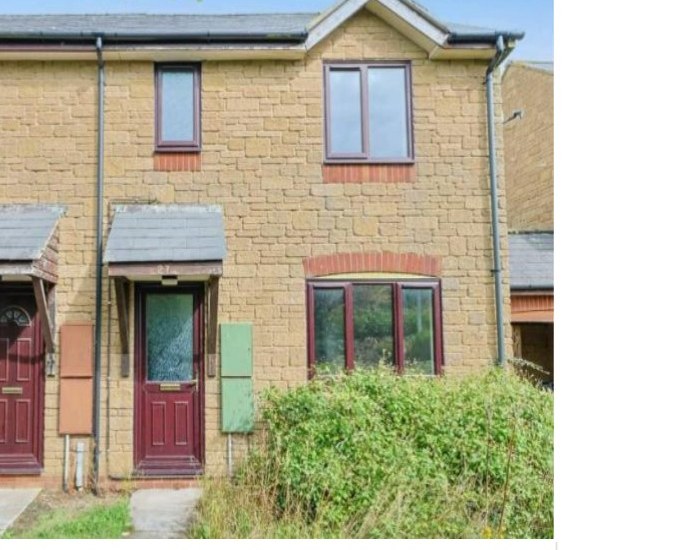 Semi-detached house in Lower Road, Yorks & Humber