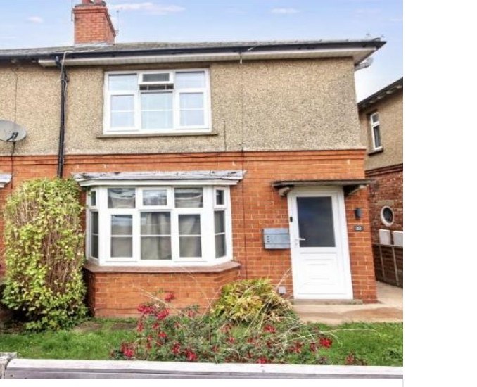 Semi-detached house in Tennyson Road, East Midlands